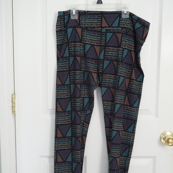 Will take offers! LulaRoe Leggings - Picture 1 of 2
